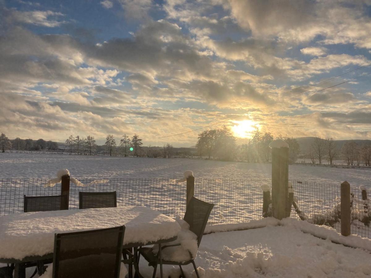 Gite La Janiat Montigny-sur-l'Ain Bagian luar foto