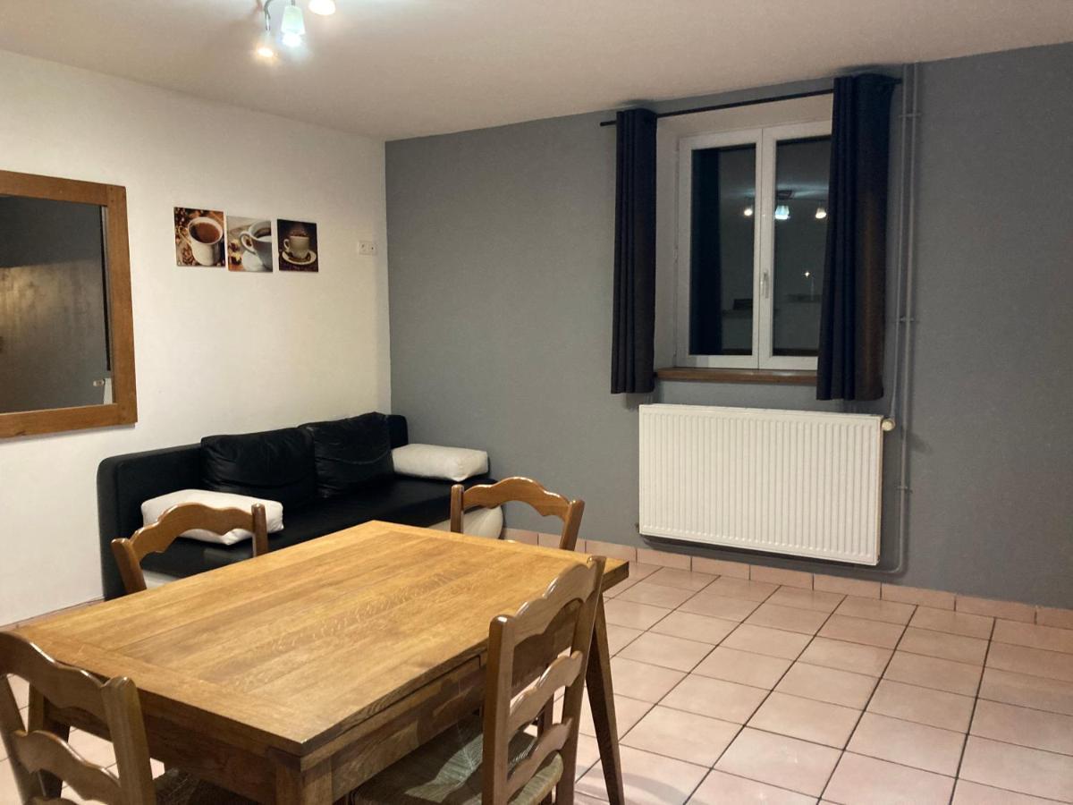 Gite La Janiat Montigny-sur-l'Ain Bagian luar foto