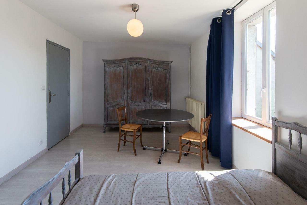 Gite La Janiat Montigny-sur-l'Ain Bagian luar foto